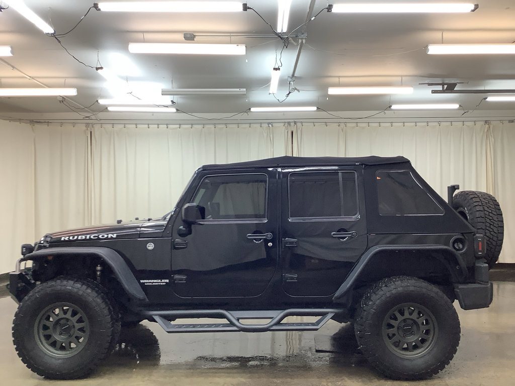 Used 2017 Jeep Wrangler Unlimited Rubicon w/ Cold Weather Group image 10