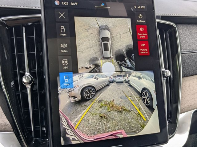 Certified 2025 Volvo XC90 T8 Plus w/ Protection Package Premier image 19