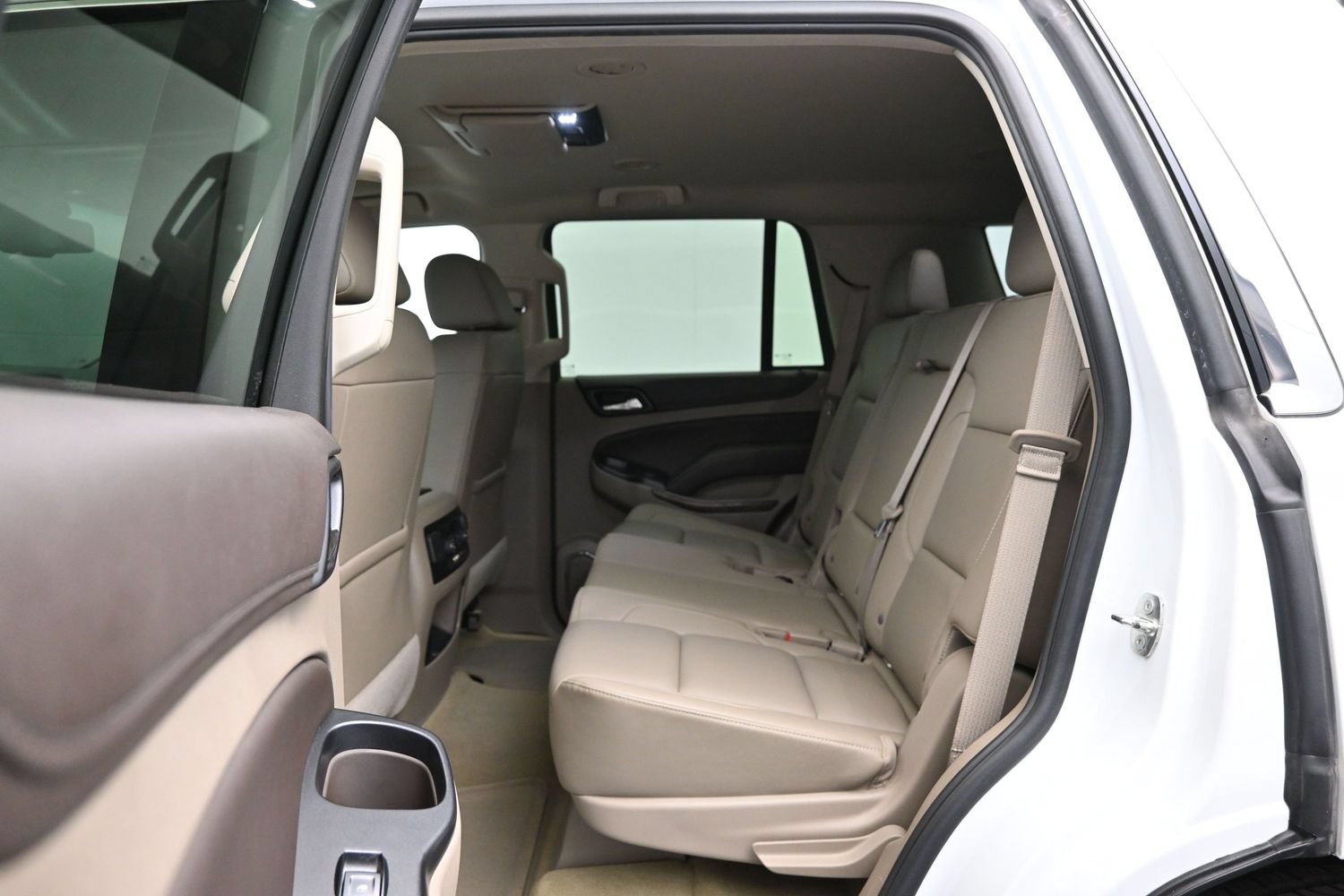 Used 2016 Chevrolet Tahoe LT w/ LT Signature Package RWD image 11