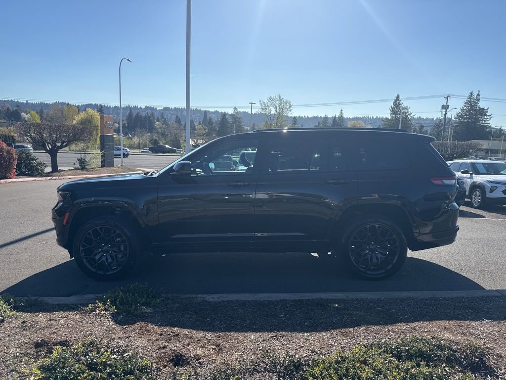 Used 2024 Jeep Grand Cherokee L Summit w/ Advanced Protech Group IV image 4