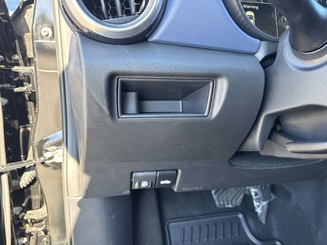 New 2025 Nissan Versa SV w/ Trunk Package FWD image 23