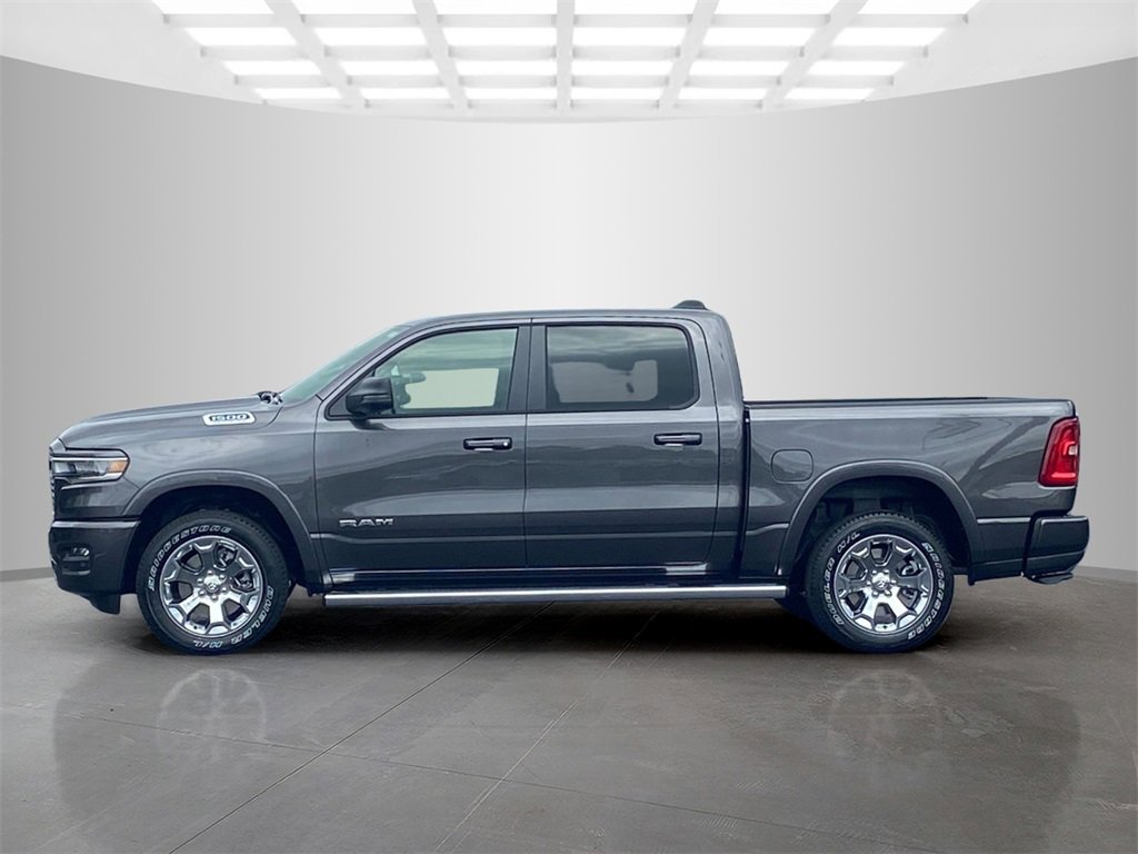 New 2026 RAM 1500 4x4 Crew Cab image 2