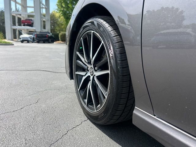 Used 2024 Toyota Camry SE FWD image 11