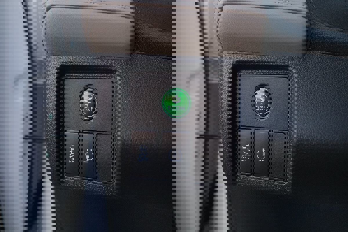 Used 2017 Honda HR-V LX image 14