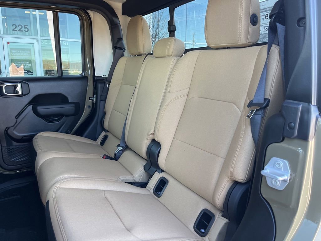 New 2026 Jeep Gladiator Sport image 15