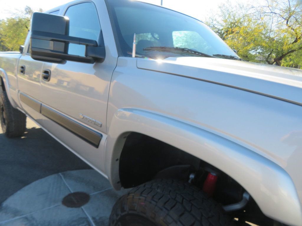 Used 2004 Chevrolet Silverado 2500 LS w/ Skid Plate Package AWD/4WD image 9