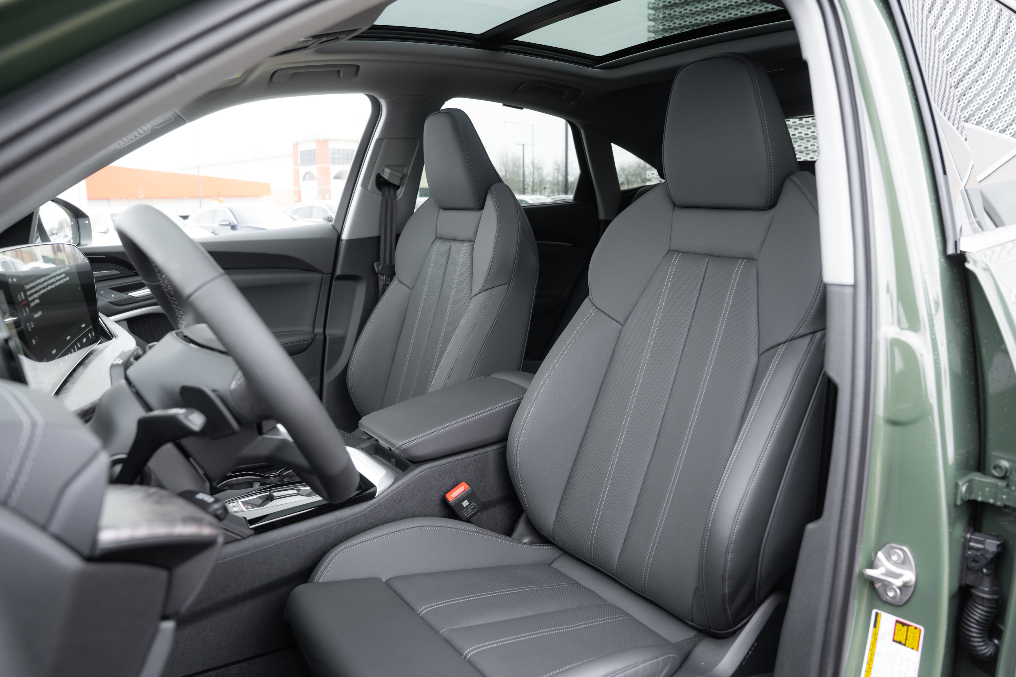 New 2025 Audi Q5 Prestige image 23