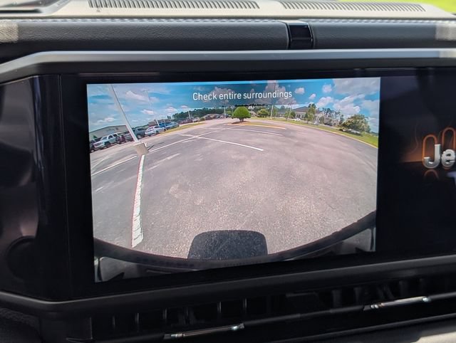 Used 2025 Jeep Wrangler Unlimited Sahara AWD/4WD image 16