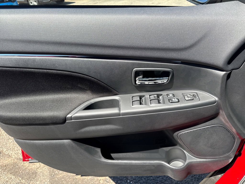 New 2027 Mitsubishi Outlander Sport LE FWD image 30