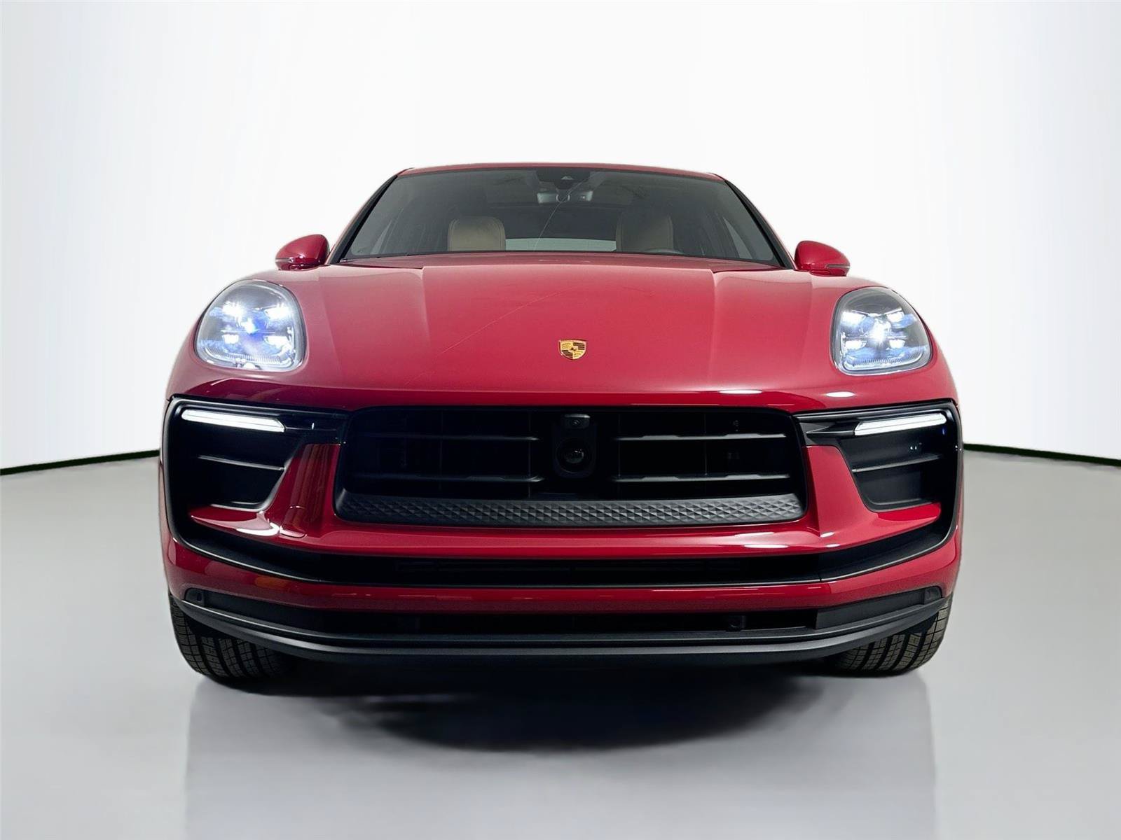 Certified 2026 Porsche Macan Turbo AWD/4WD image 10