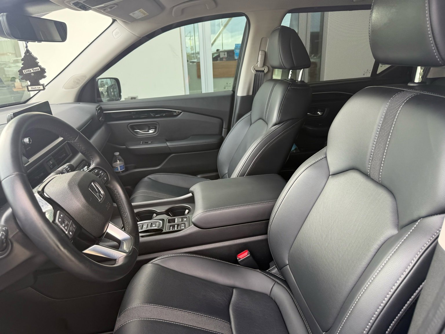 Used 2023 Honda Pilot EX-L image 7