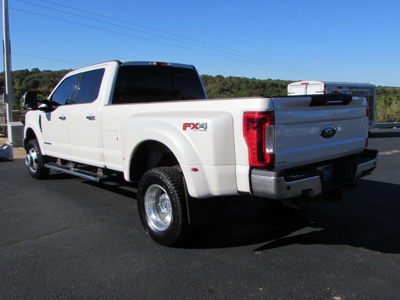 Certified 2018 Ford F350 Lariat w/ Chrome Package AWD/4WD image 5