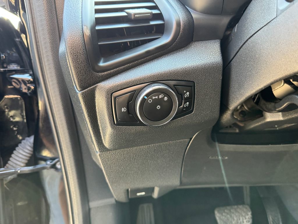 Used 2020 Ford EcoSport SE FWD image 16