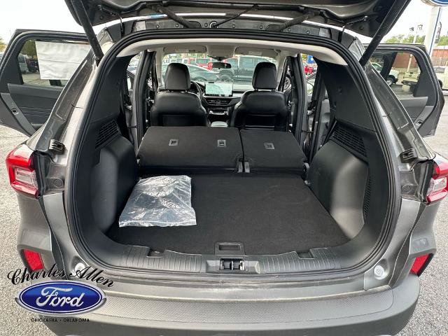New 2025 Ford Escape SE FWD image 16