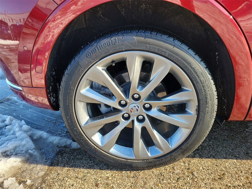 Used 2022 Buick Envision Avenir w/ Technology Package II image 5