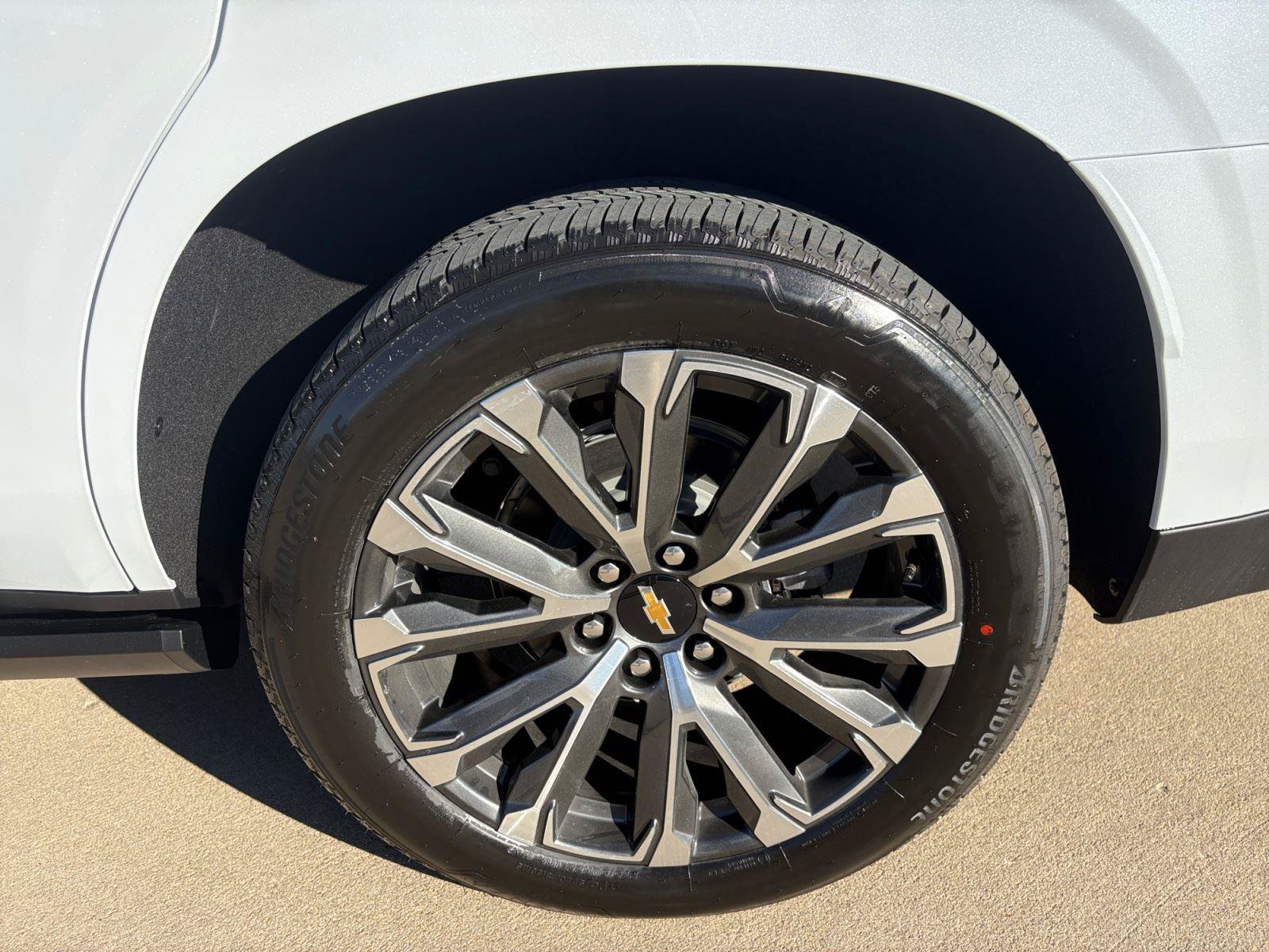 New 2026 Chevrolet Tahoe High Country AWD/4WD image 21