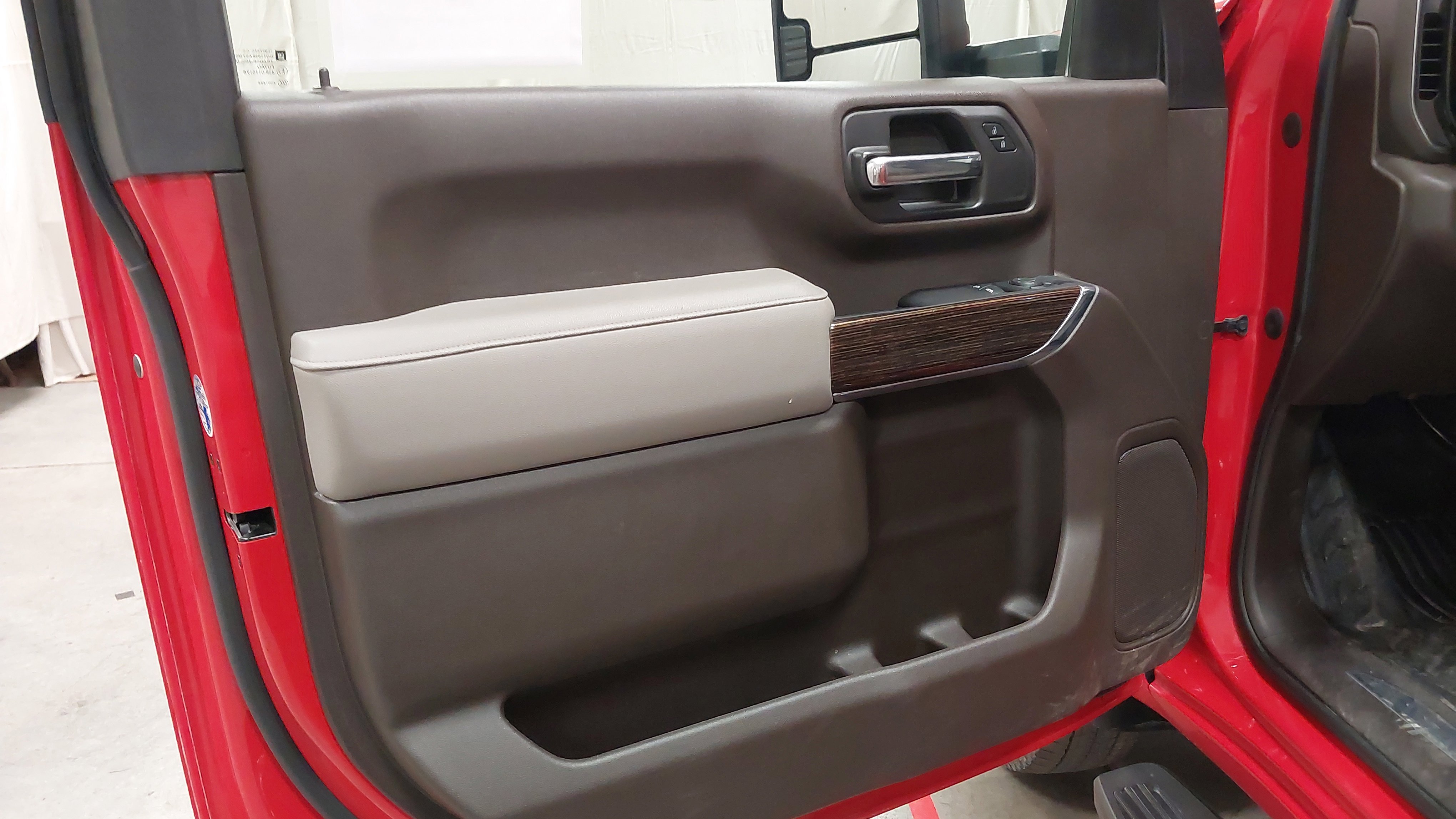 Used 2024 GMC Sierra 3500 SLE w/ SLE Convenience Package image 24