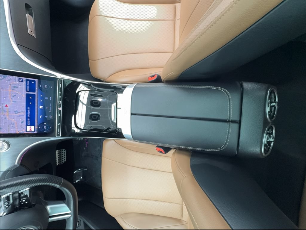 Used 2025 Mercedes-Benz CLE 300 4MATIC Coupe image 32