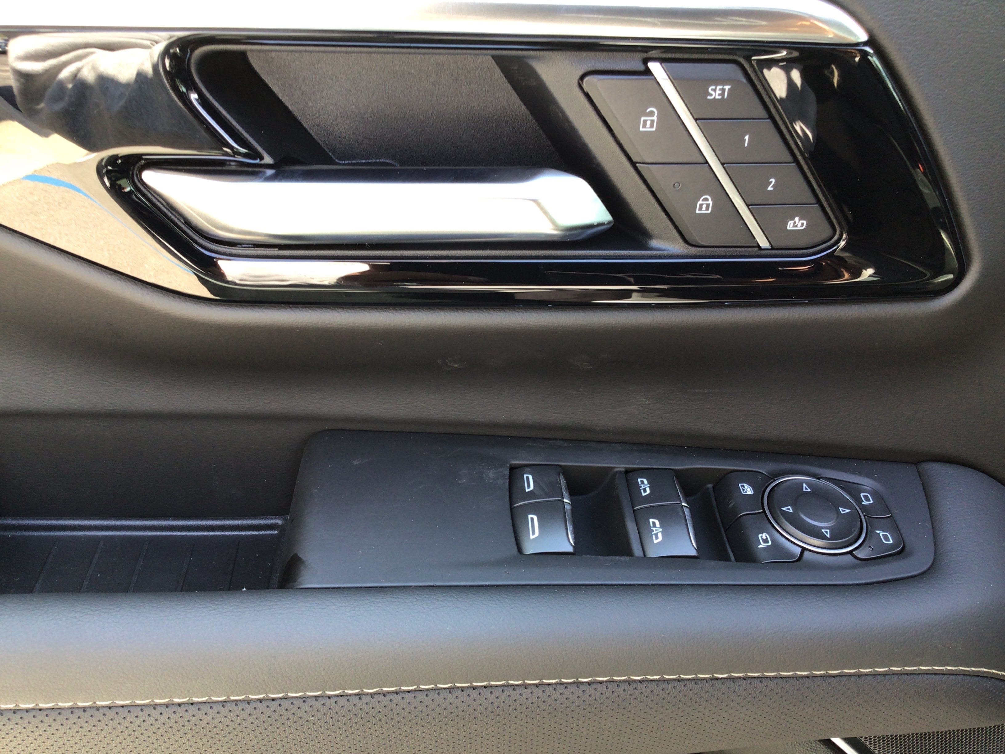 New 2026 Chevrolet Suburban Premier AWD/4WD image 22