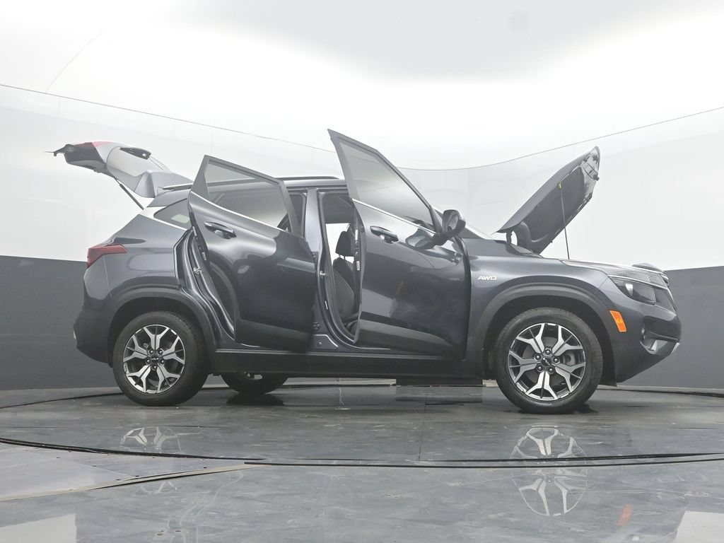 Used 2023 Kia Seltos EX AWD/4WD image 63