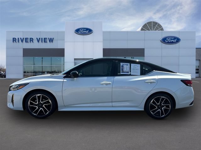 Used 2024 Nissan Sentra SR w/ SR Premium Package FWD image 4