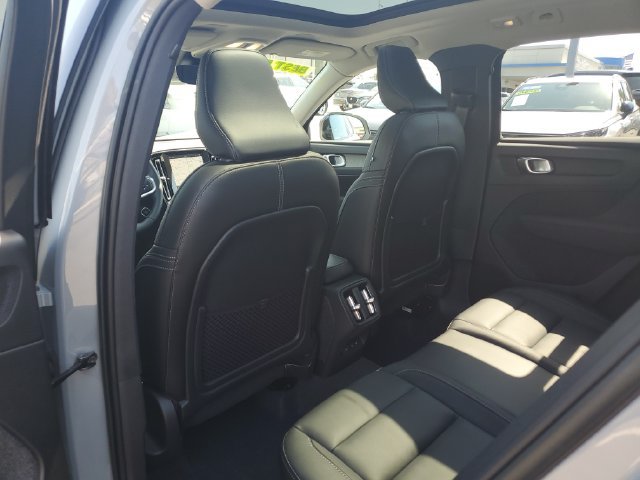 Used 2024 Volvo XC40 B5 Plus w/ Protection Package Premier AWD/4WD image 15
