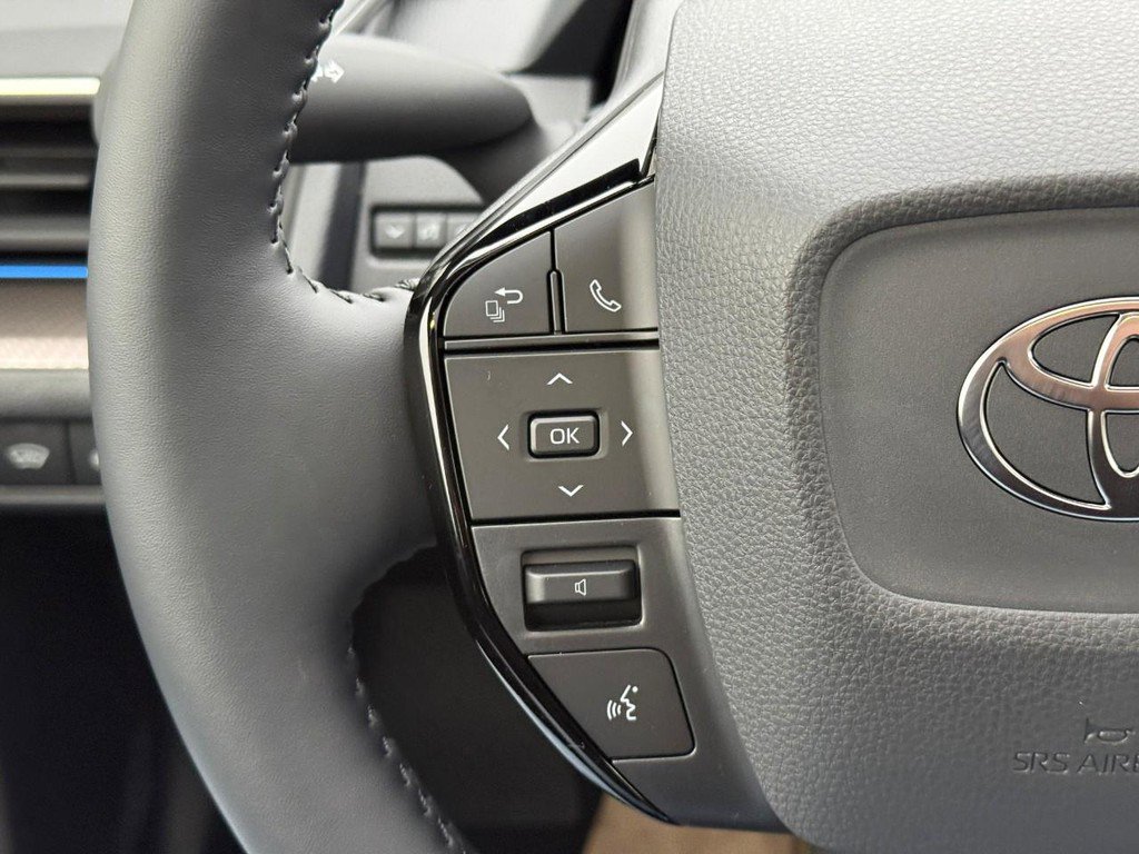 New 2026 Toyota Prius XLE image 17