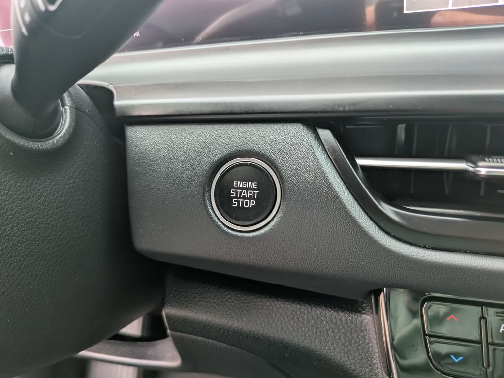 Certified 2025 Kia Seltos EX w/ EX Sunroof Package AWD/4WD image 28