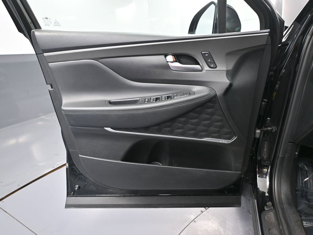 Used 2020 Hyundai Santa Fe Limited image 18