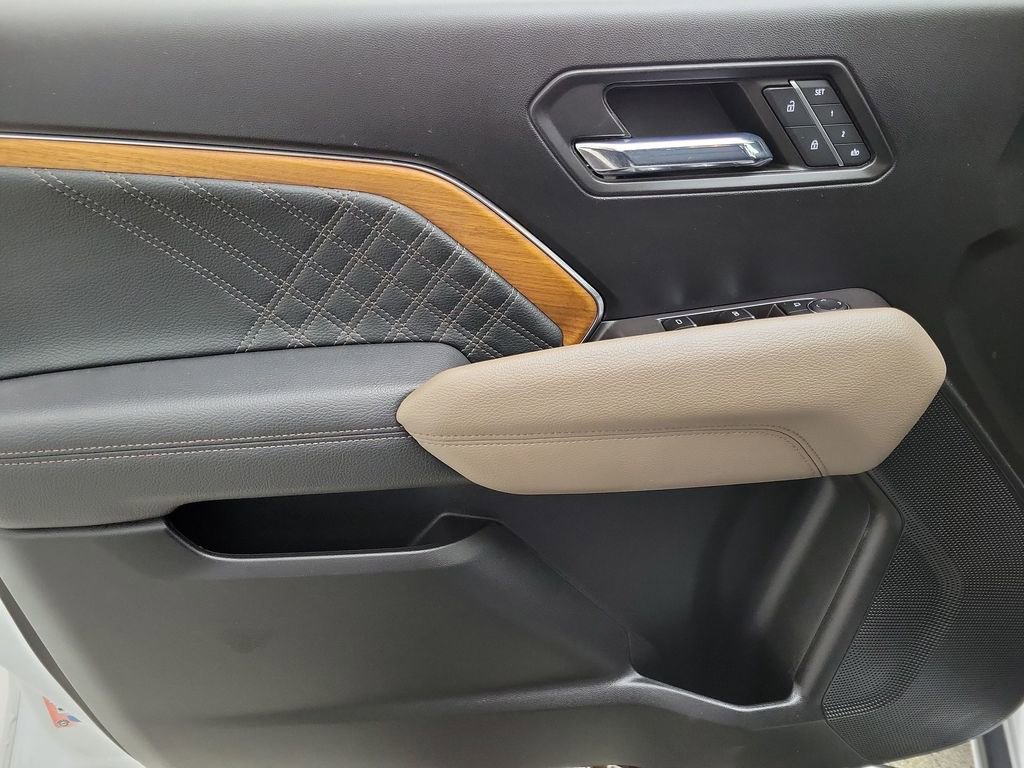 Certified 2023 GMC Canyon Denali image 17