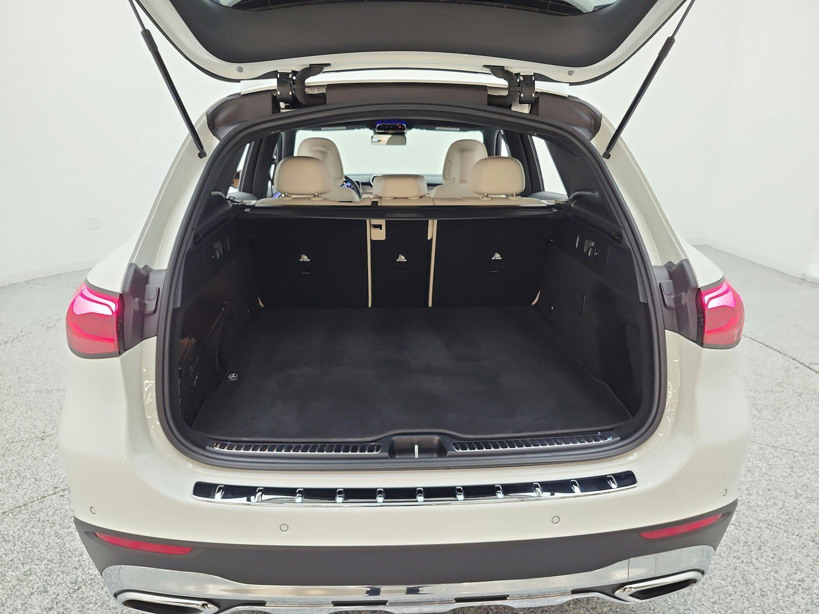 Certified 2026 Mercedes-Benz GLC 300 image 18