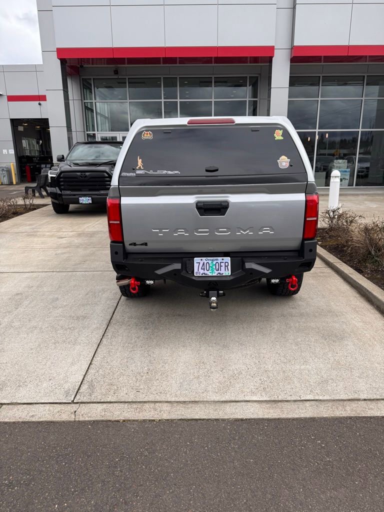 Used 2024 Toyota Tacoma TRD Sport image 3