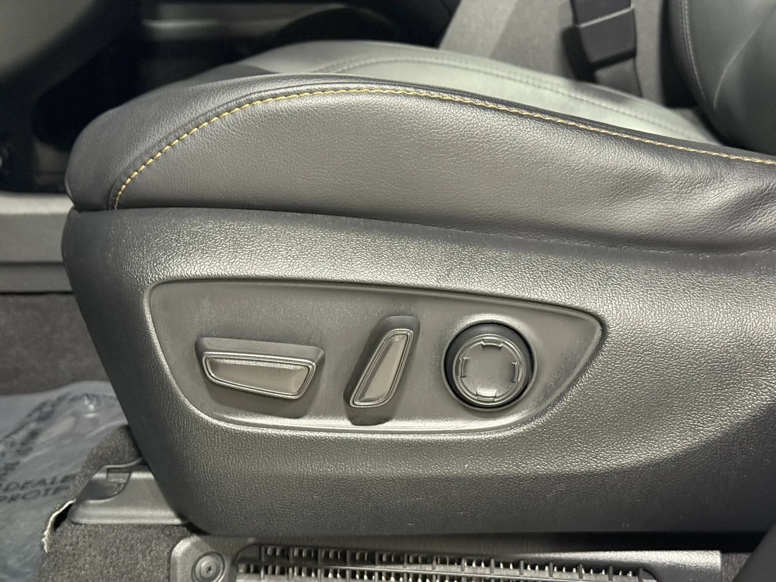 Used 2022 Toyota Sienna XLE Woodland Edition w/ Protection Package (TMS) AWD/4WD image 13