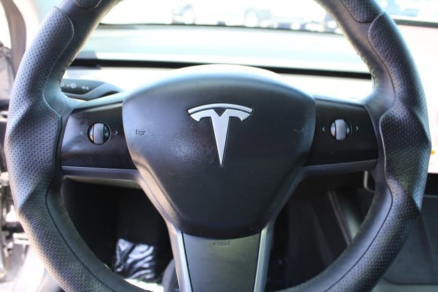Used 2022 Tesla Model 3 Long Range AWD/4WD image 13