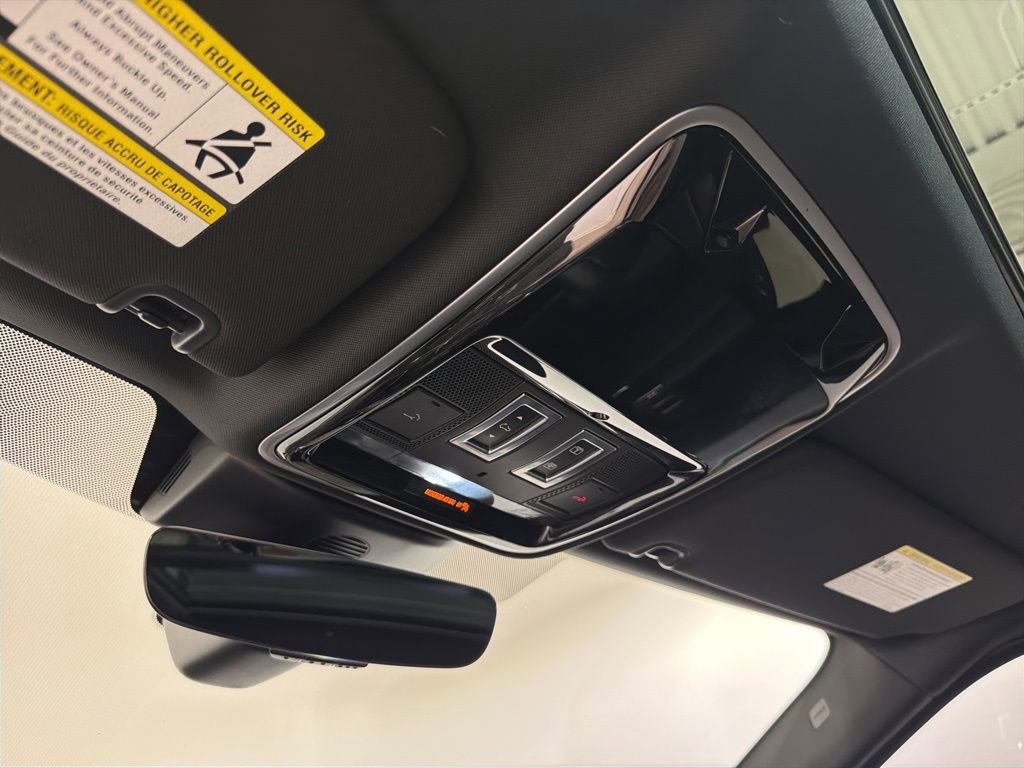 Used 2019 Land Rover Range Rover Sport SE AWD/4WD image 18