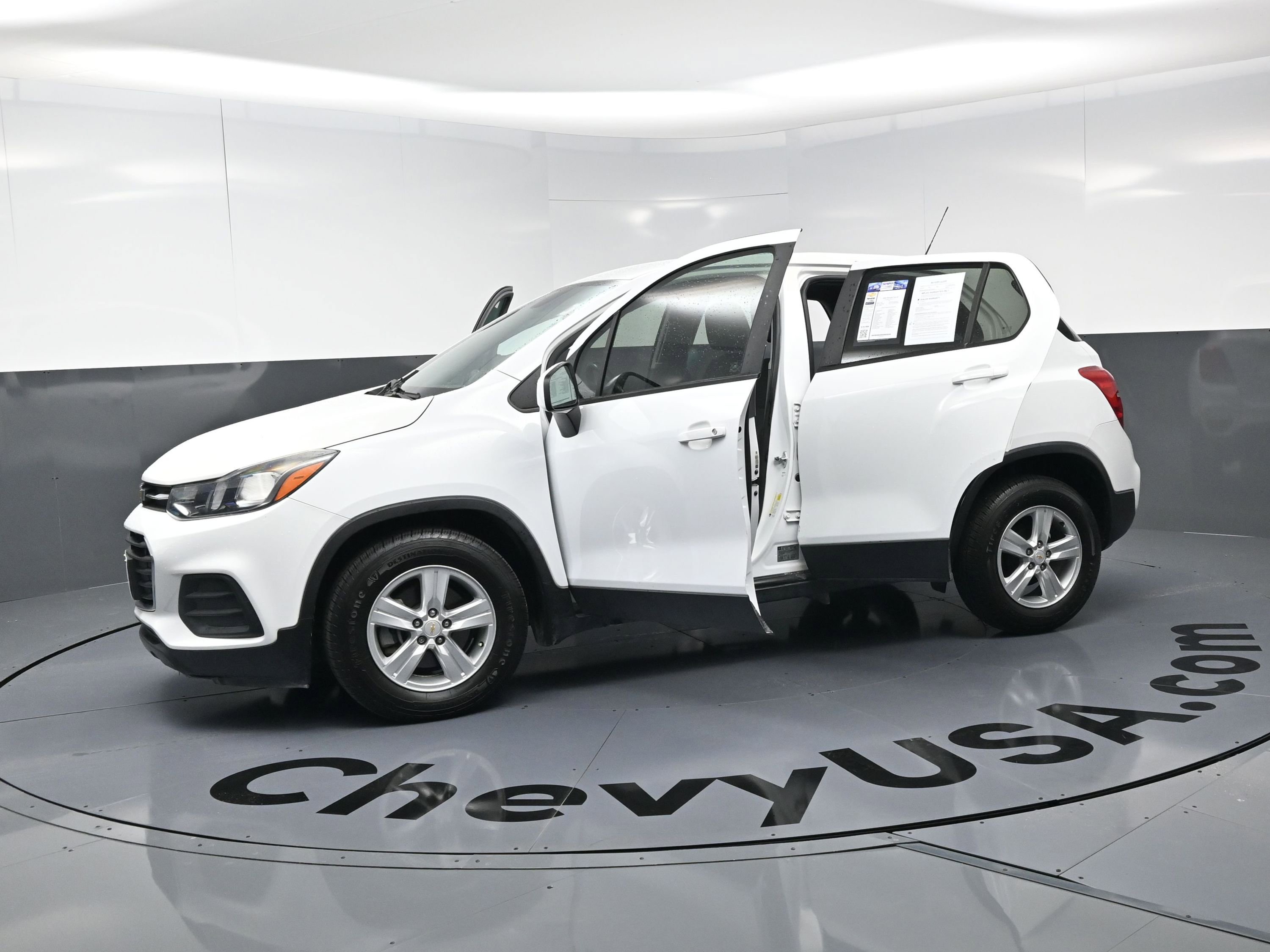 Used 2020 Chevrolet Trax LS image 20
