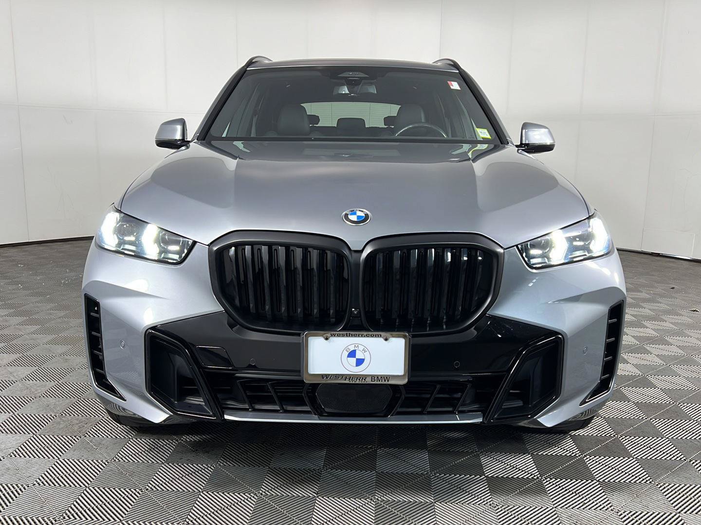 Certified 2024 BMW X5 xDrive40i w/ M Sport Package AWD/4WD image 20