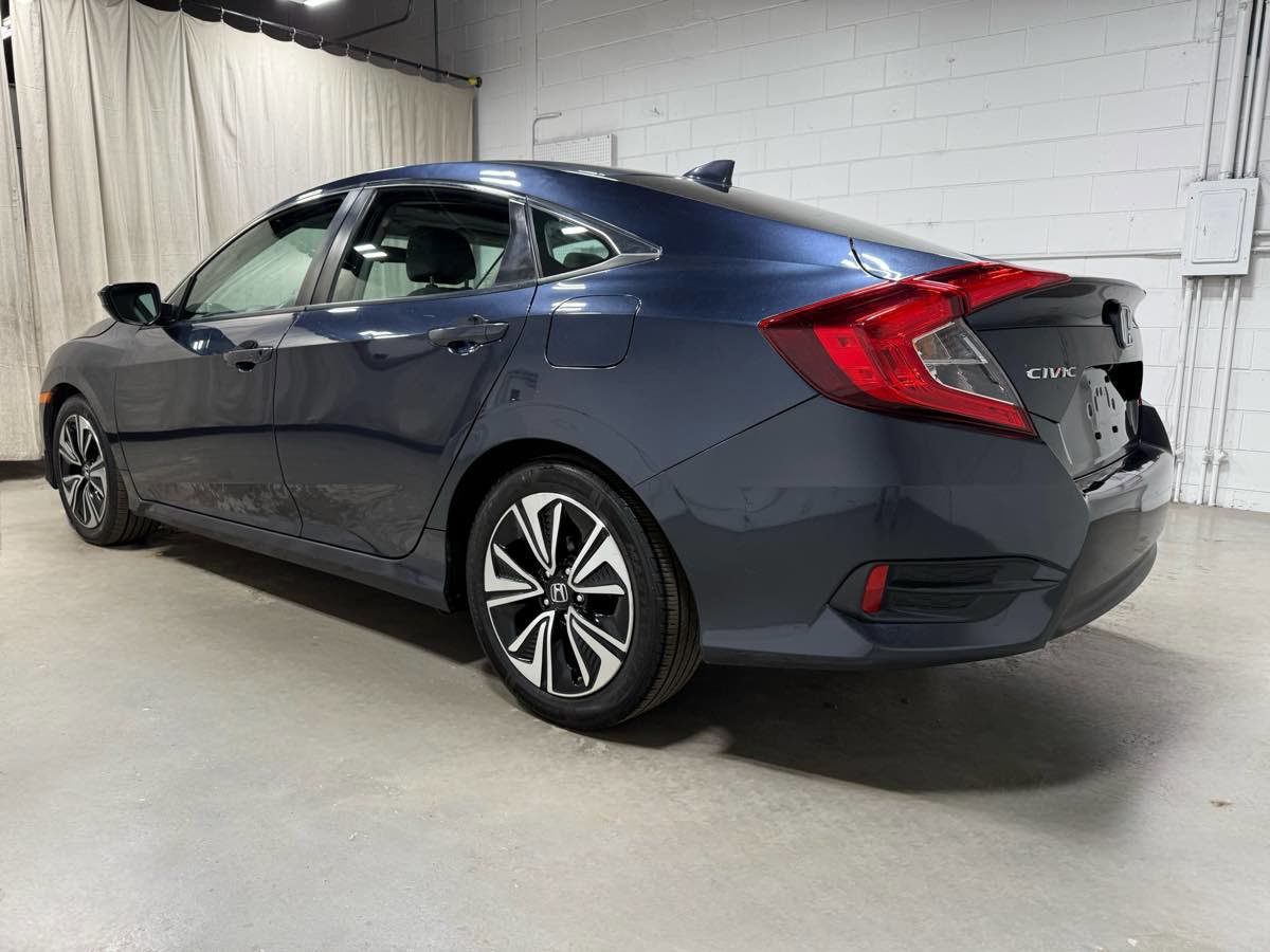 Used 2018 Honda Civic EX-T image 5