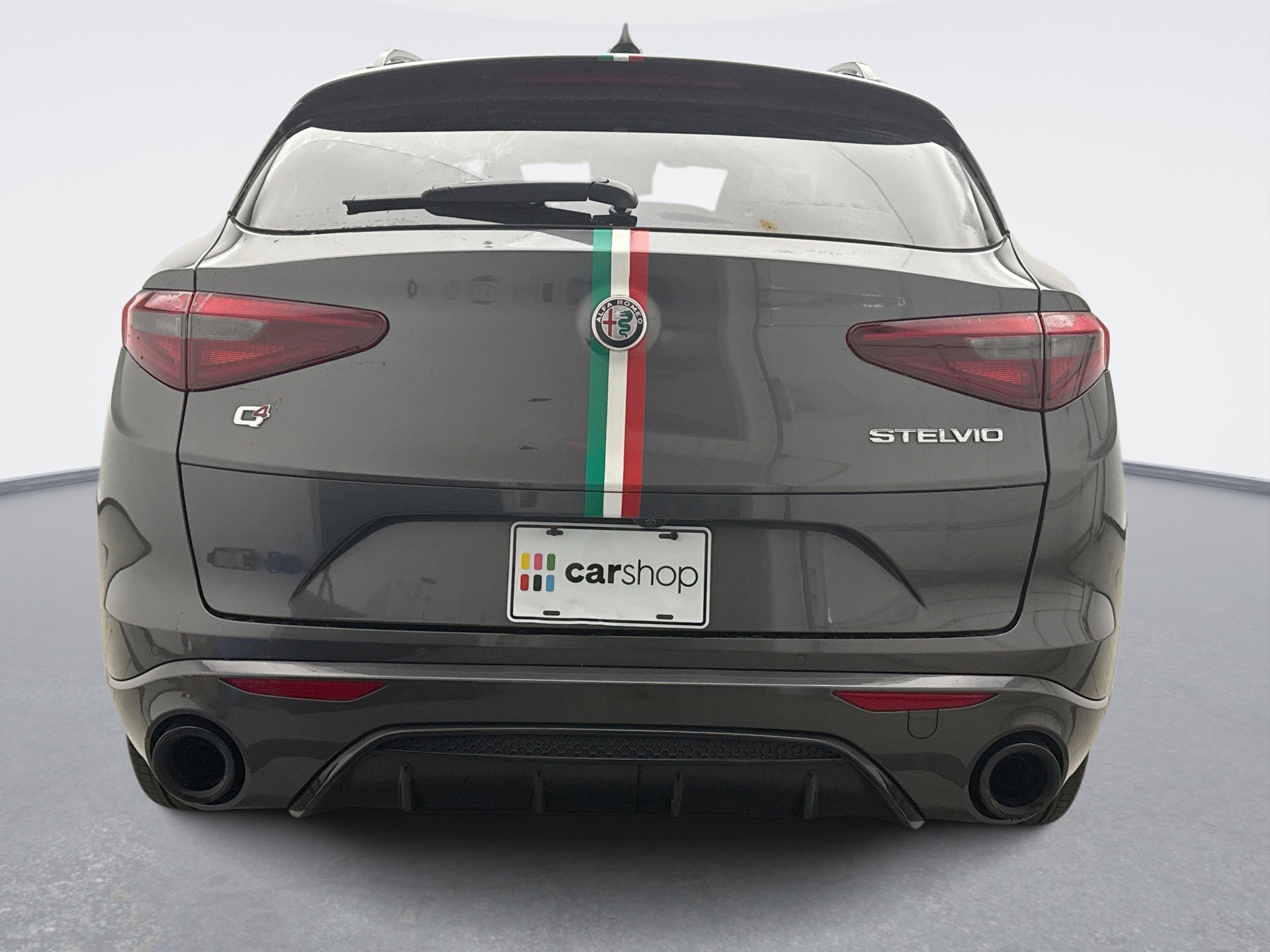 Used 2022 Alfa Romeo Stelvio Veloce AWD/4WD image 4