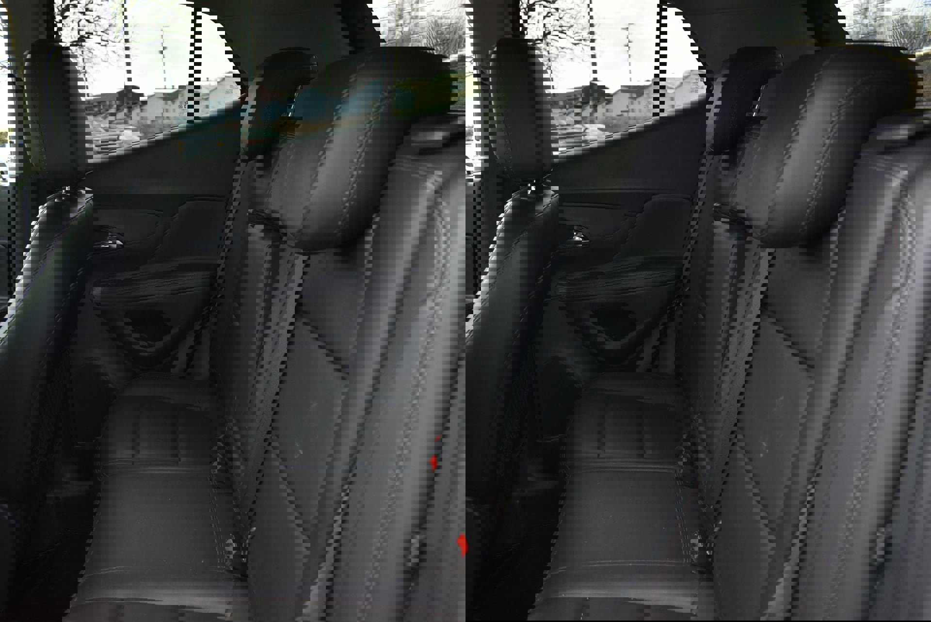 Used 2020 Buick Encore Essence image 17