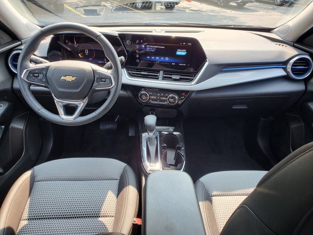 Certified 2024 Chevrolet Trax LT w/ Driver Confidence Package FWD image 15