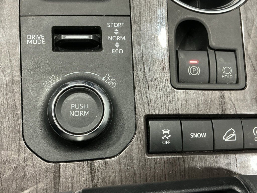 Used 2022 Toyota Highlander Platinum image 5