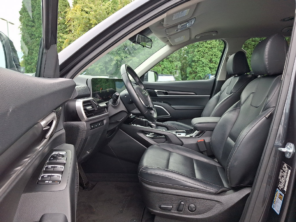 Used 2023 Kia Telluride S AWD/4WD image 17