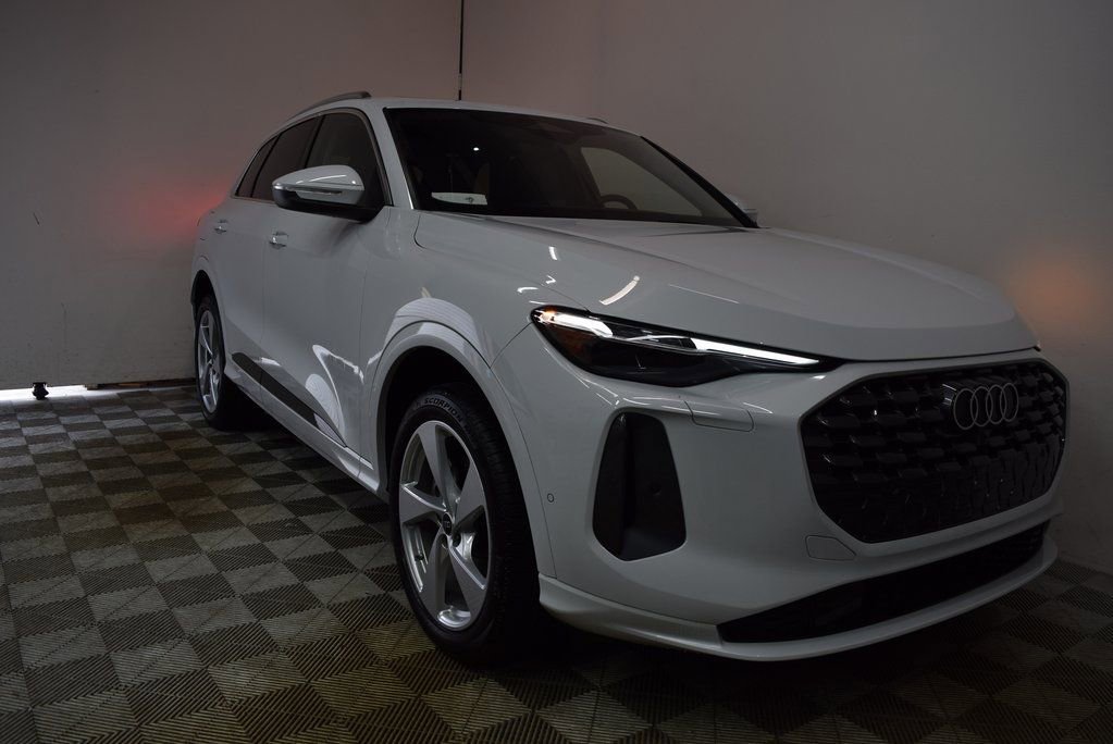 New 2025 Audi Q5 Premium Plus image 1
