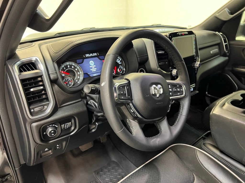 Used 2025 RAM 1500 Laramie AWD/4WD image 17