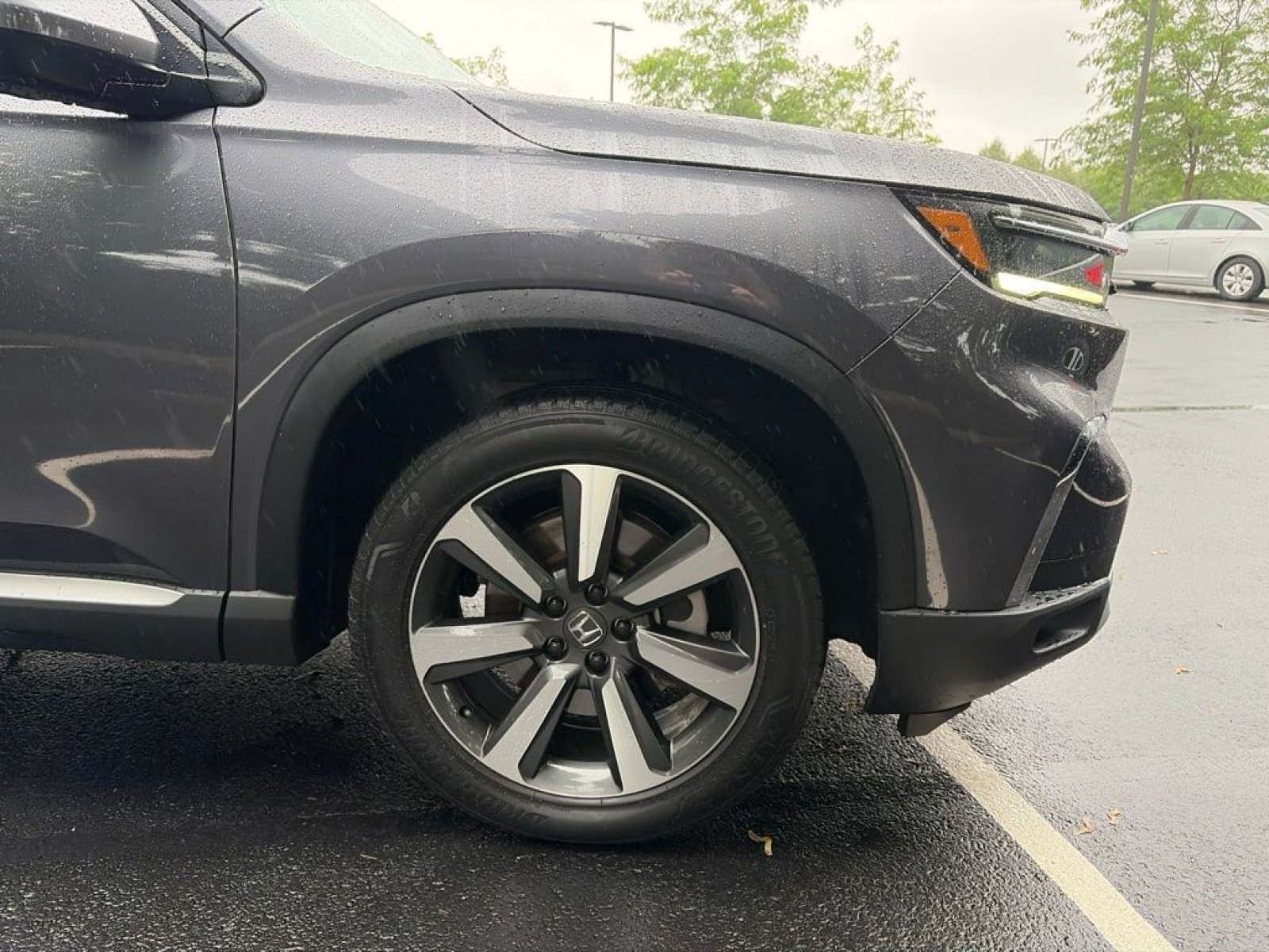 Used 2023 Honda Pilot Touring image 5