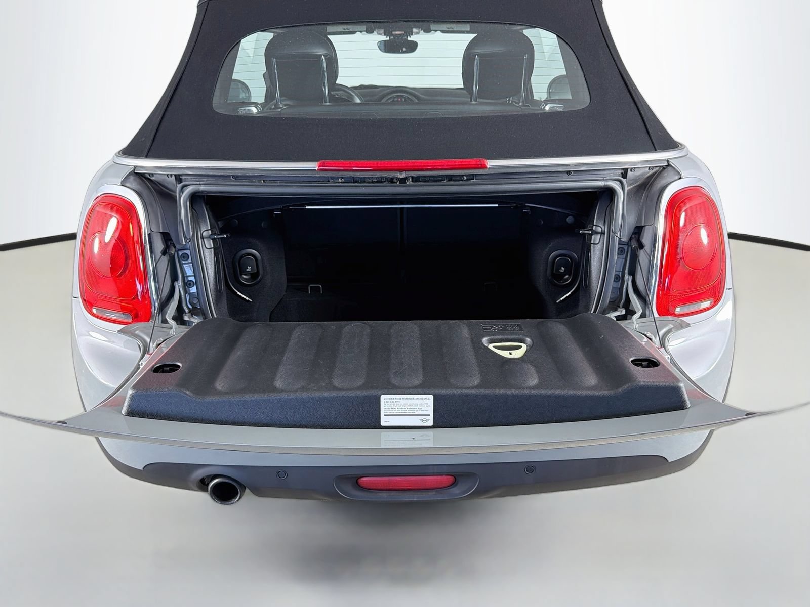 Used 2018 MINI Cooper Convertible FWD image 21
