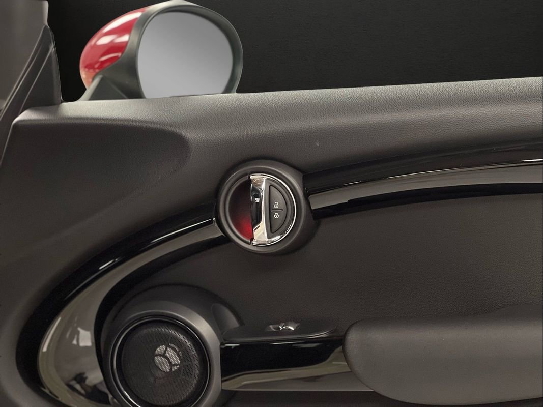 Used 2019 MINI Cooper John Cooper Works w/ Signature Upholstery Package image 33