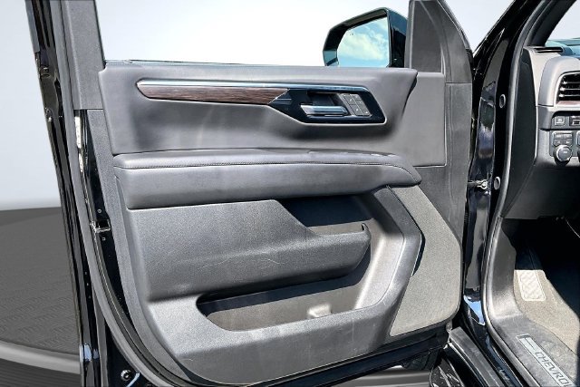 Used 2025 Chevrolet Tahoe LT AWD/4WD image 20