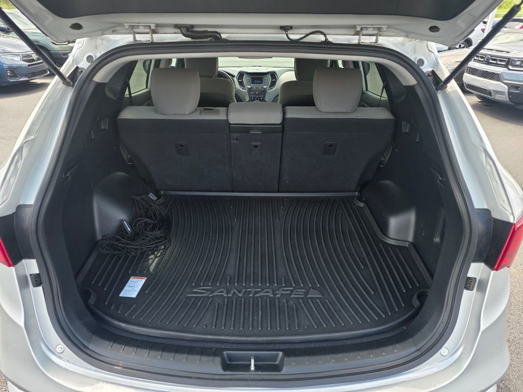 Used 2017 Hyundai Santa Fe Sport w/ Cargo Package FWD image 13